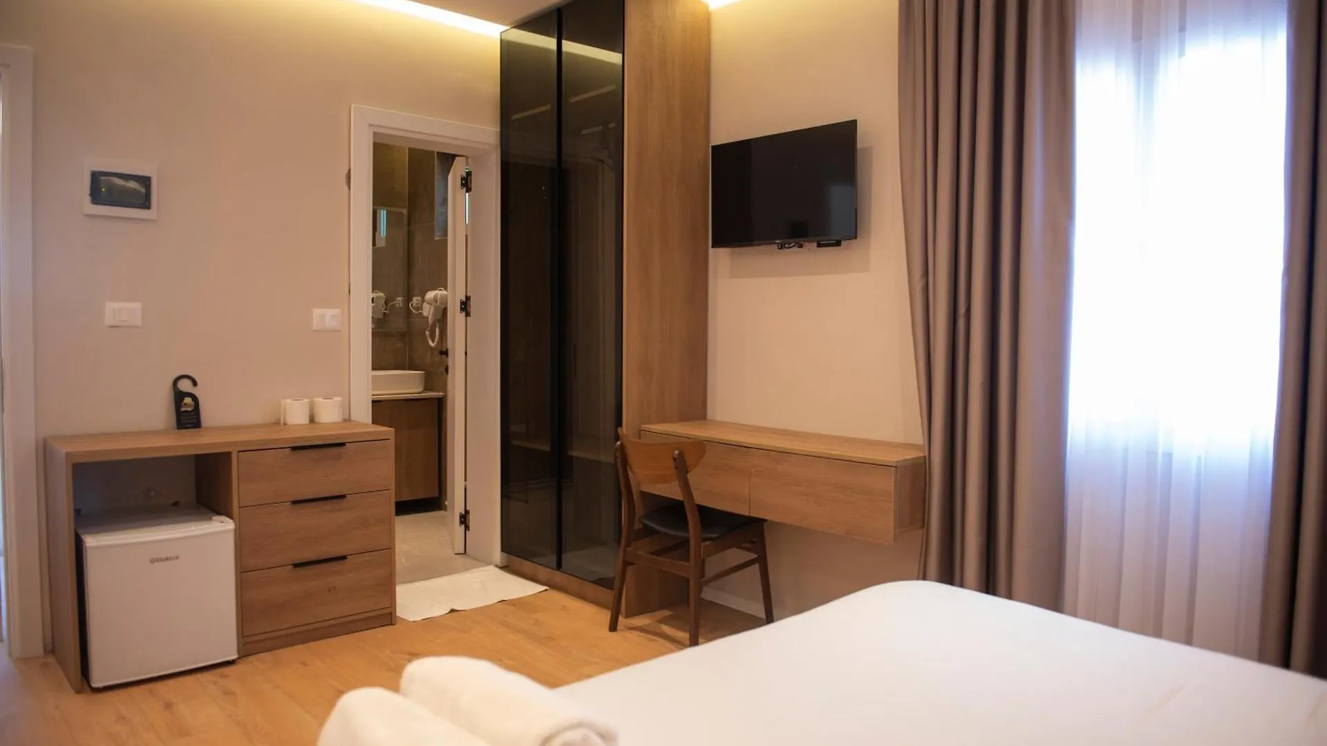 Hotel Sanremo Vlore Radhimë ألبانيا